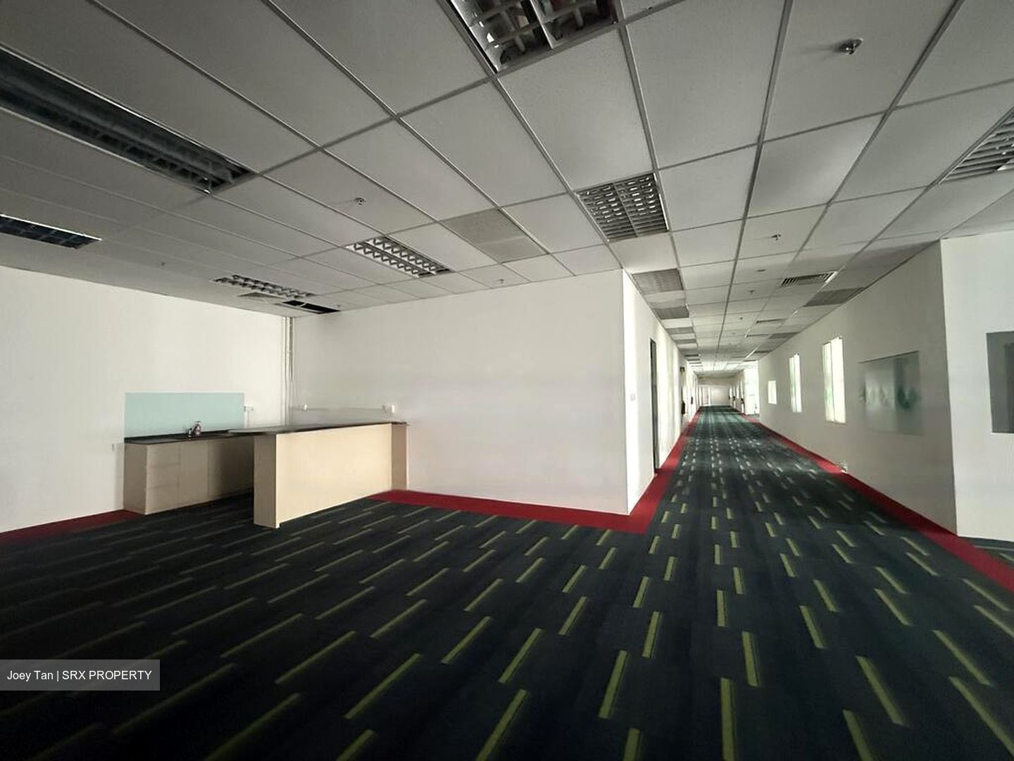 Bth Centre (D19), Office #451585711